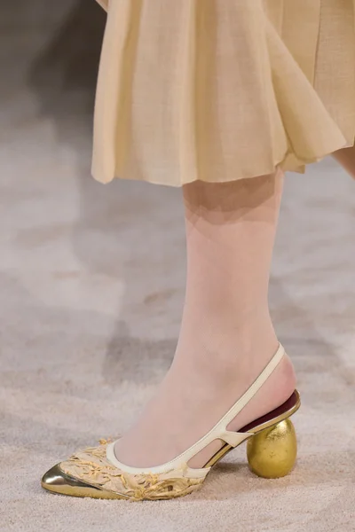 Look 56